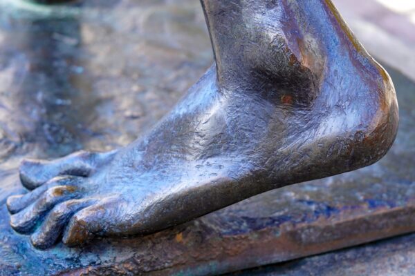 Foot Sculpture Statue Metal Art - matthiasboeckel / Pixabay
